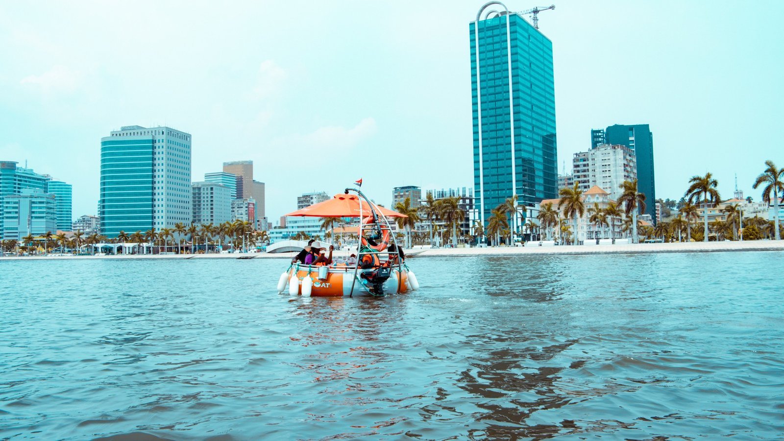 BOAT BYOB 360º